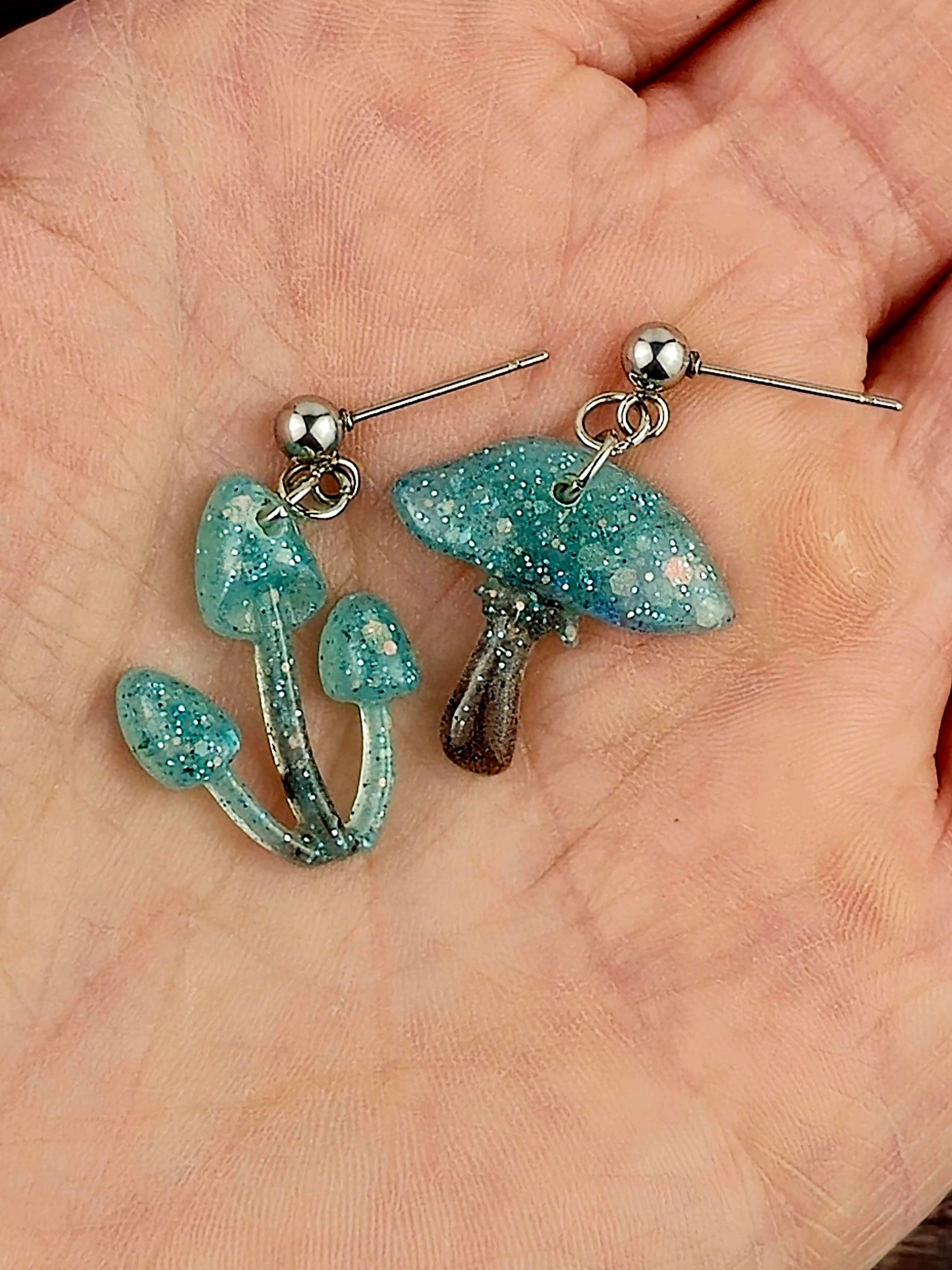 Mismatch Mushroom Ball Post Earrings