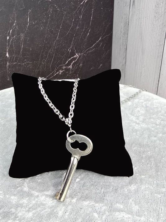 1800's Skeleton Key Necklace